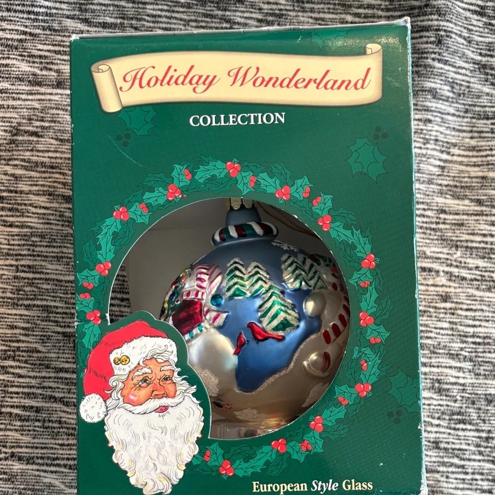 WONDERLAND delight ornament